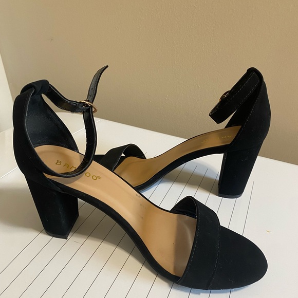 Bamboo heels. Great condition. Wore just a few times. Still like new. - Picture 1 of 5
